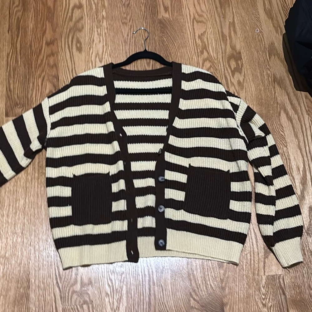 A brown and cream stripped cardigan crochet style - Picture 2 of 4